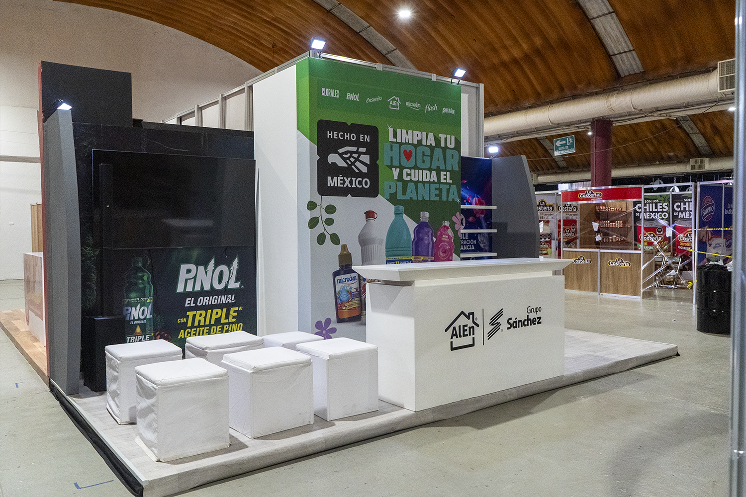 Stand para Grupo AlEn en acción dentro de Expo Sánchez 2025